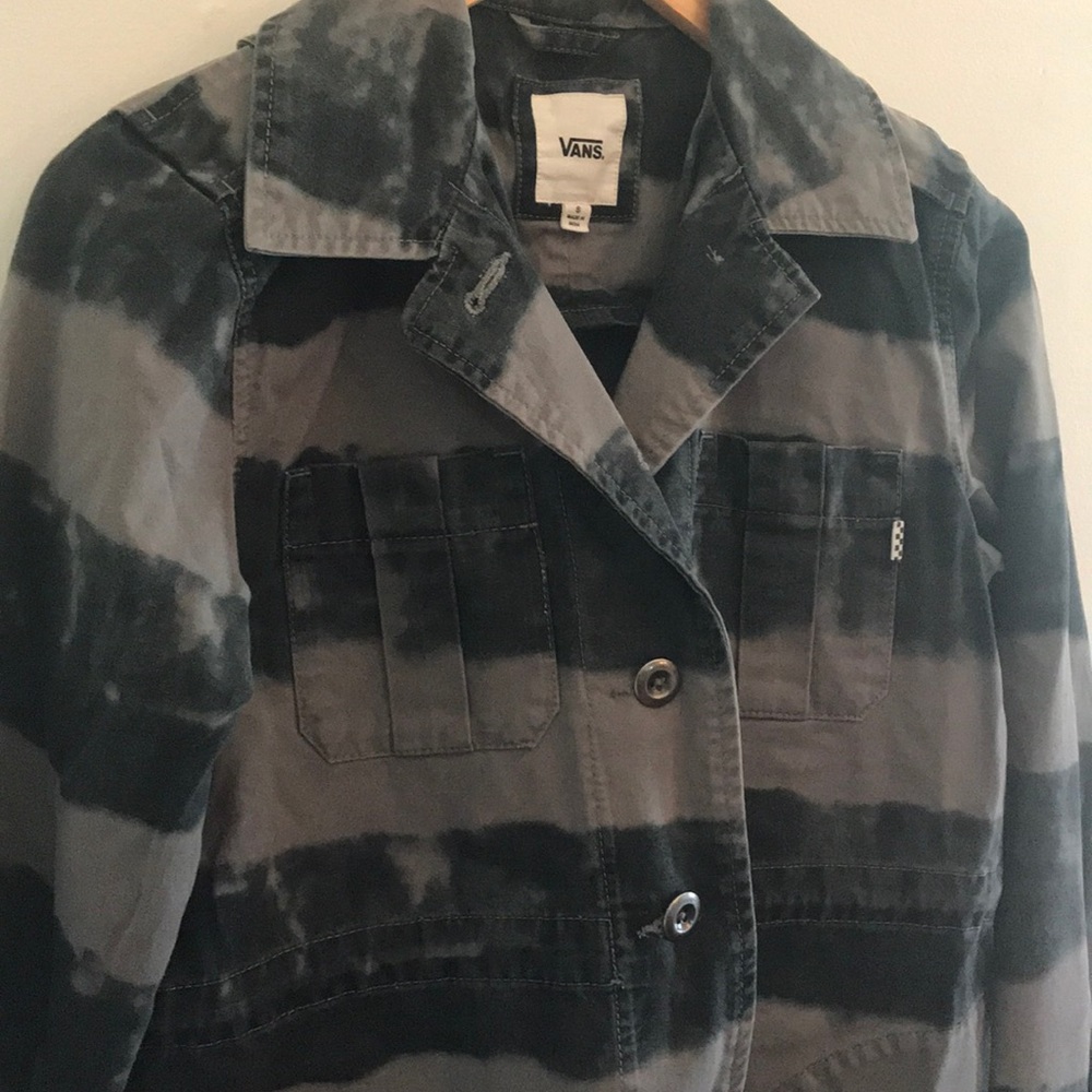 Coat - Picture 3 of 4